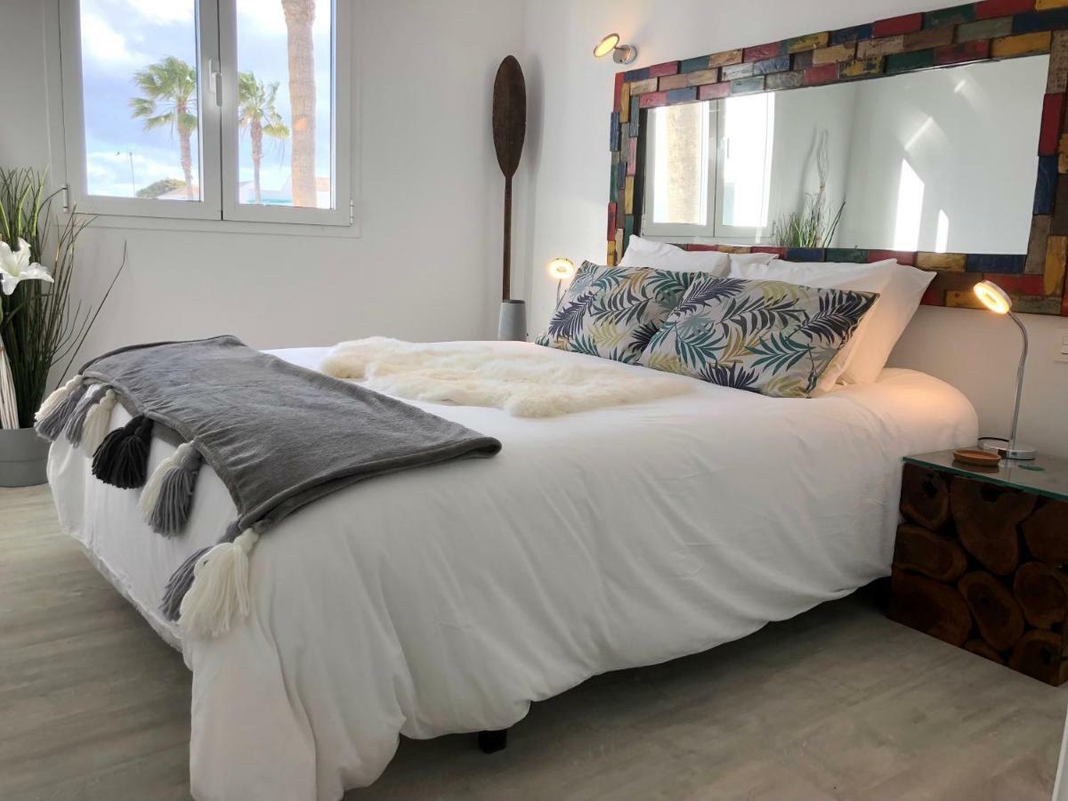 Appartamento Sea Breeze With Shared Pool And Near The Beach Costa Teguise Esterno foto